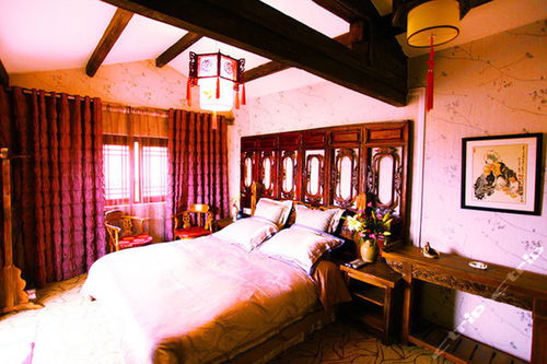 饮马流花客栈 河景观景大床房 春若水